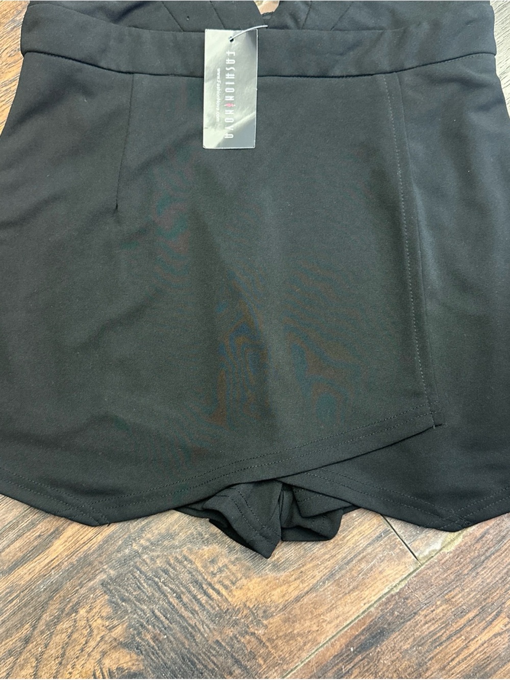 NWT Fashion Nova Rhonda Wrap Romper Black Size M - Picture 6 of 12